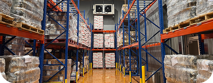 1-물류 창고(198㎡) 2-냉동 창고(198㎡) 최대 보관량 : 120t 3-냉동 창고(198㎡) 최대 보관량 : 120t