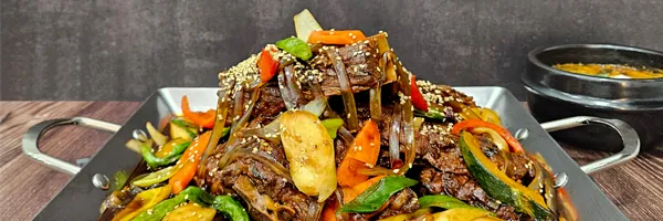 간장뼈찜 연출